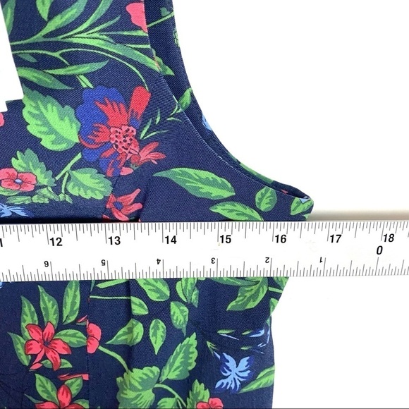 NWT J. McLaughlin Layne Top in Amelia Floral Navy - Picture 10 of 10